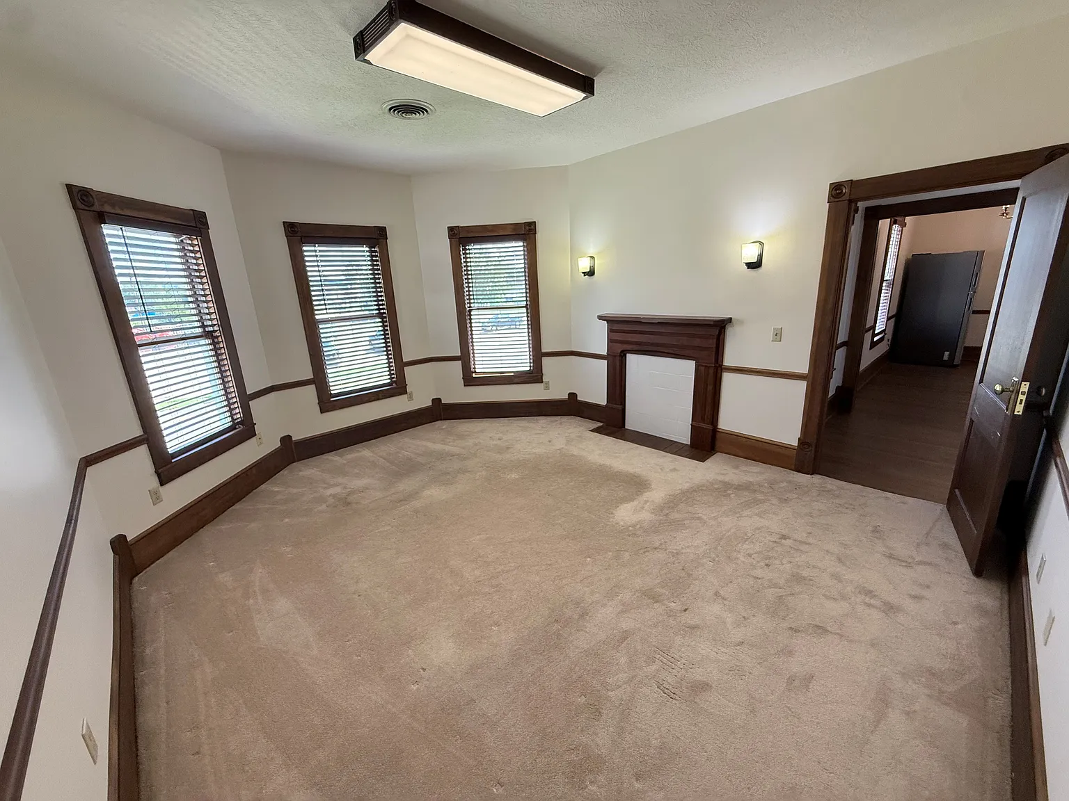 2 bed, 1040 sqft, $1,095 — Photo 4
