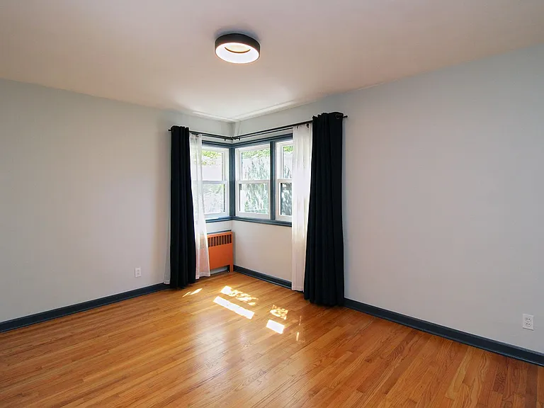 2406 NW Overton St #5 — Photo 15
