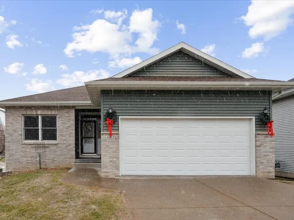 305 Wolfe Ln NE, Mount Vernon, IA 52314