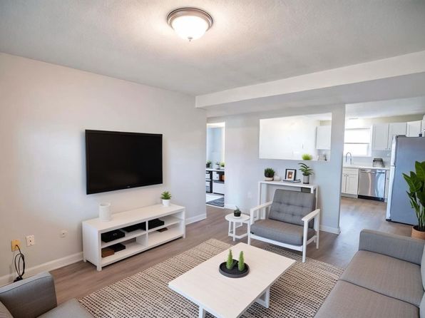 205 Main St APT 112