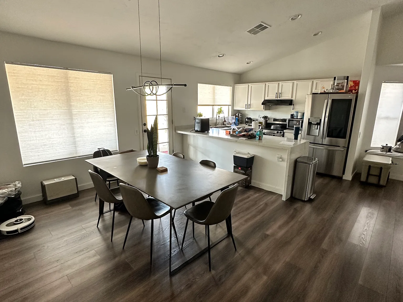 3 bed, 1614 sqft, $3,000 — Photo 4