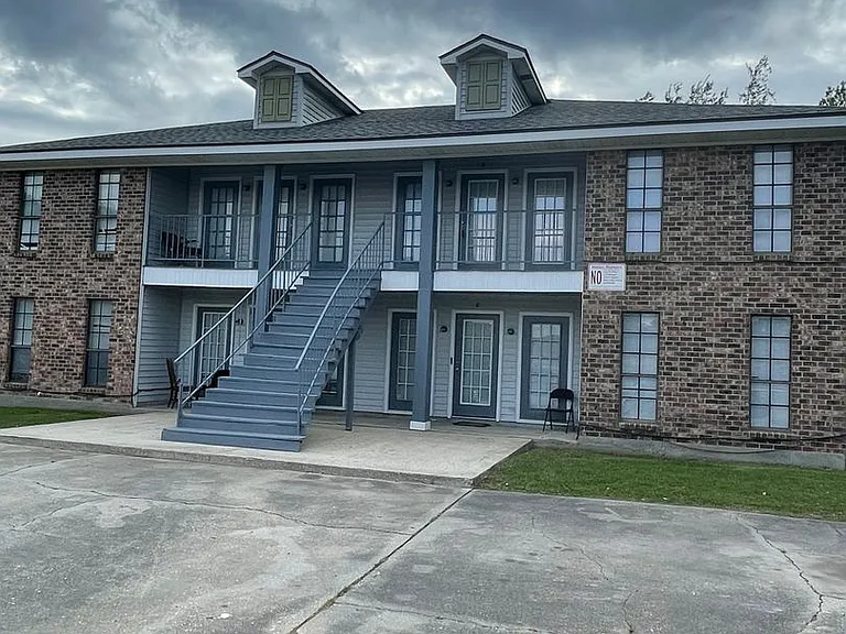 202 Cantal Dr — Photo 1
