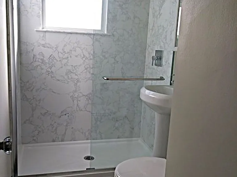 1757 Oxford St #18 — Photo 7