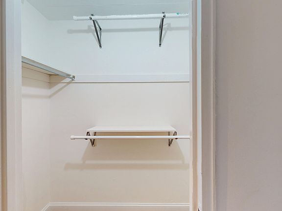 5th image of 403 E 87th St APT B