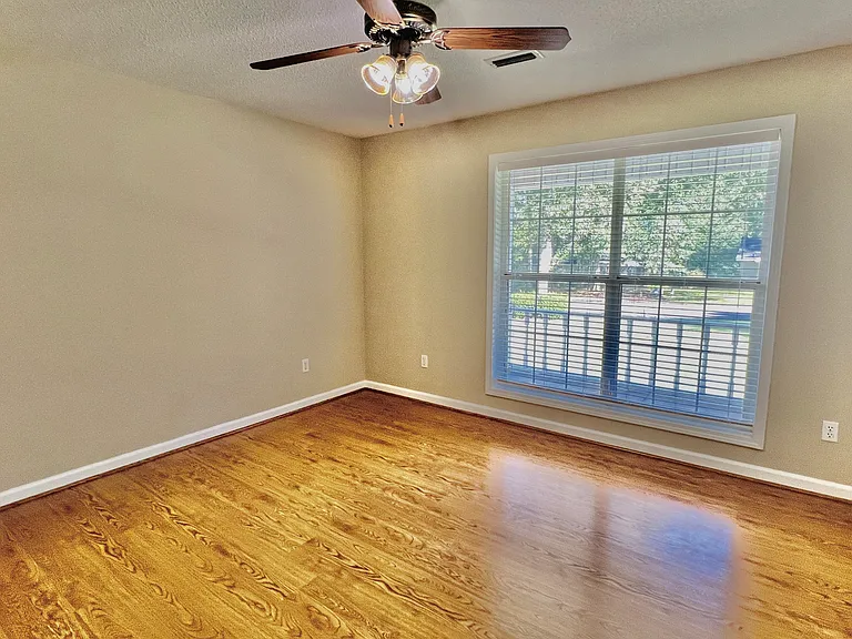 103 Darlington Cir — Photo 18