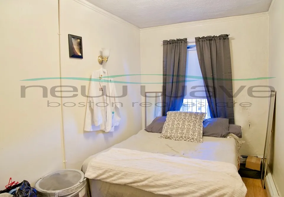 94 W Cedar St #2