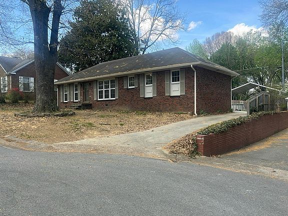 4th image of 216 Troy Cir