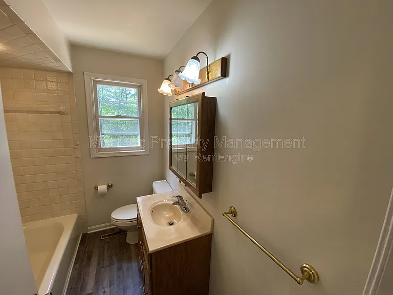 219 Bells Hill Rd — Photo 16