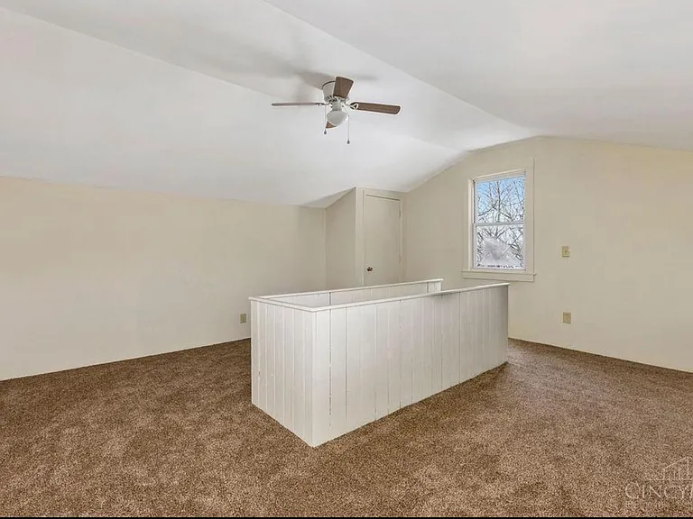 279 Renner St — Photo 16