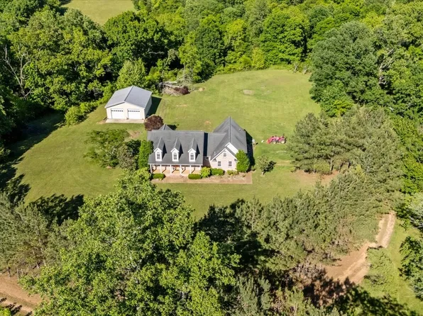2440 Maple Grove Rd, Dickson, TN 37055
