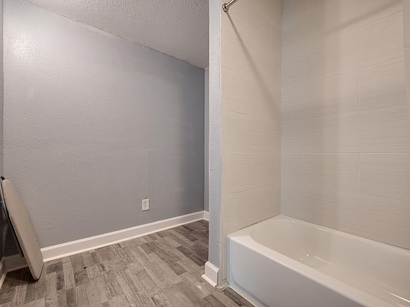 3rd image of 5532 Minosa Cir E #13616673