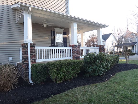 Freshly applied black mulch