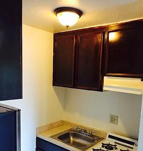 4th image of 1128 N Commerce St APT 1