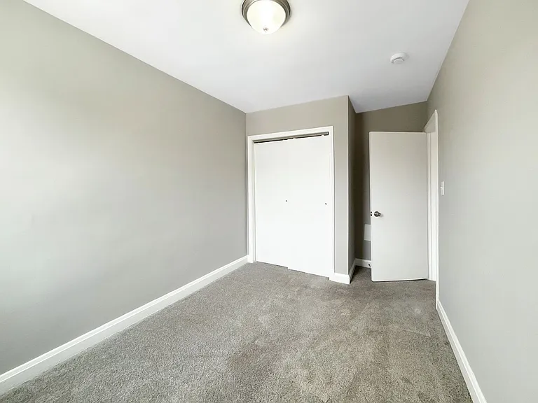 4914 Greencrest Rd — Photo 18