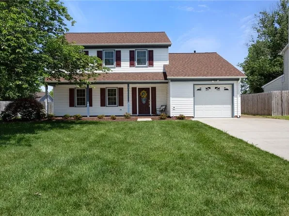 12 Critzos Ct, Hampton, VA 23669