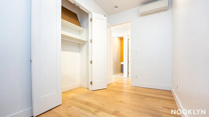 Rented by Nooklyn NYC LLC | media 8