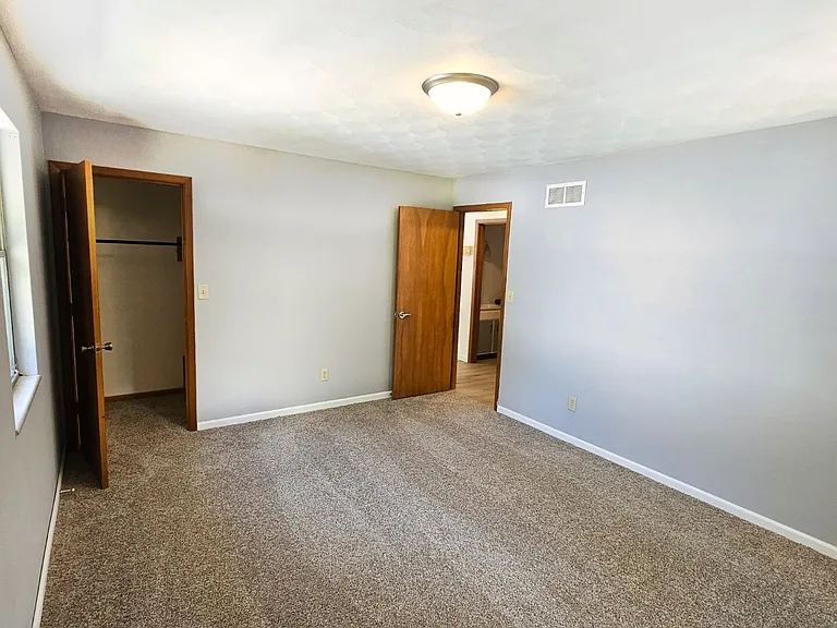 454 Hutton Ln #A — Photo 12