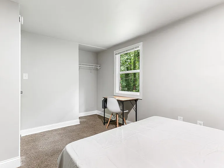 Lancelot Rd — Photo 2