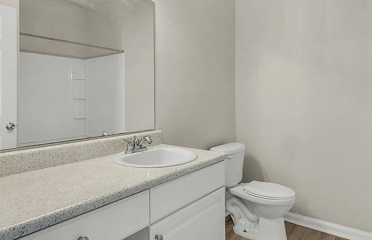 Marcus Pointe Grande Apartment Homes — Photo 17