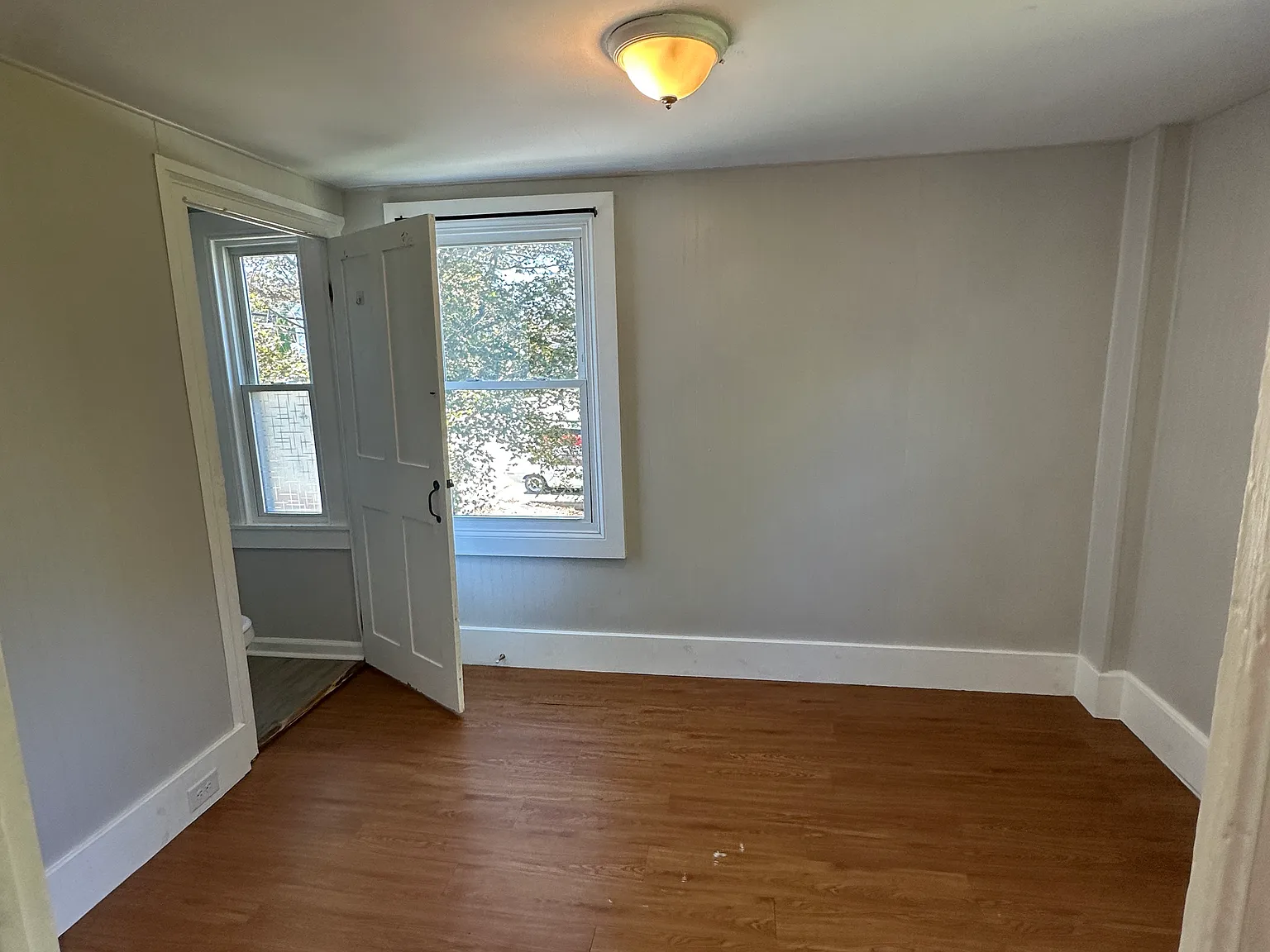 2 bed, 1000 sqft, $1,650 — Photo 4