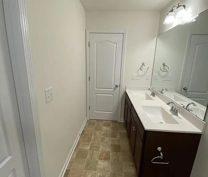 1715 Clayfire Dr — Photo 6