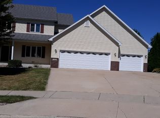 1003 Warrior Ct, Waunakee, WI 53597