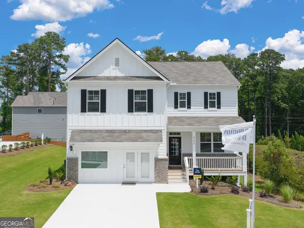 4390 Oakhurst Dr, Fairburn, GA 30213