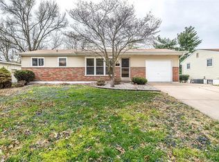 706 Holiday Ave, Hazelwood, MO 63042