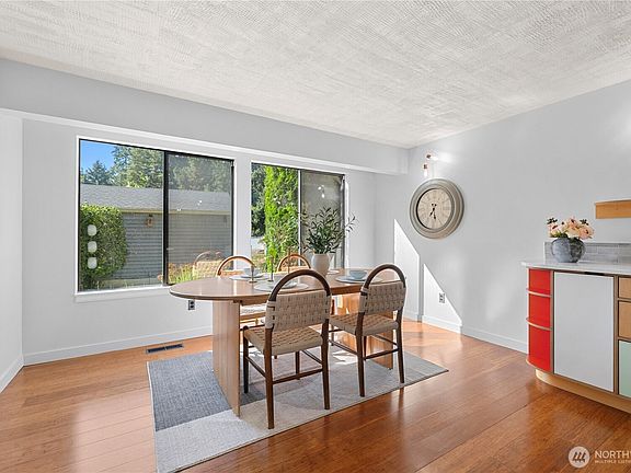 4th image of 11706 NE 105th Court