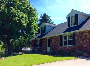 1110 S Grandview Rd, Green Bay, WI 54311