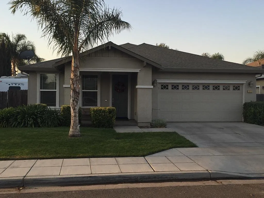 333 Larkin Ave photo 1