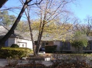 5602 Black Walnut Trl, Long Grove, IL 60047