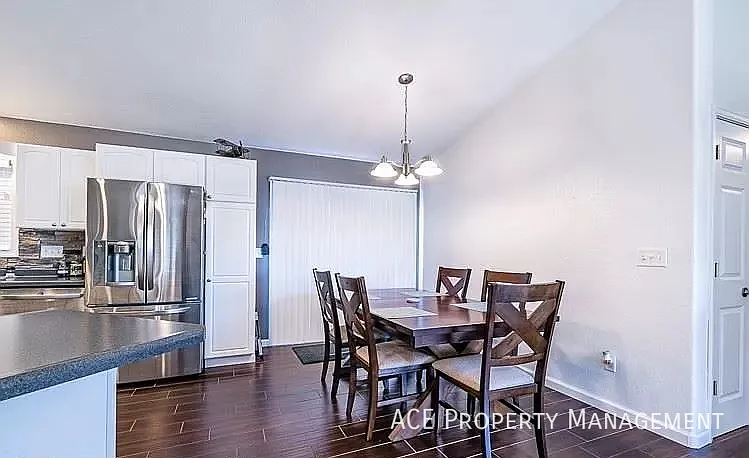 112 Viking Dr — Photo 7