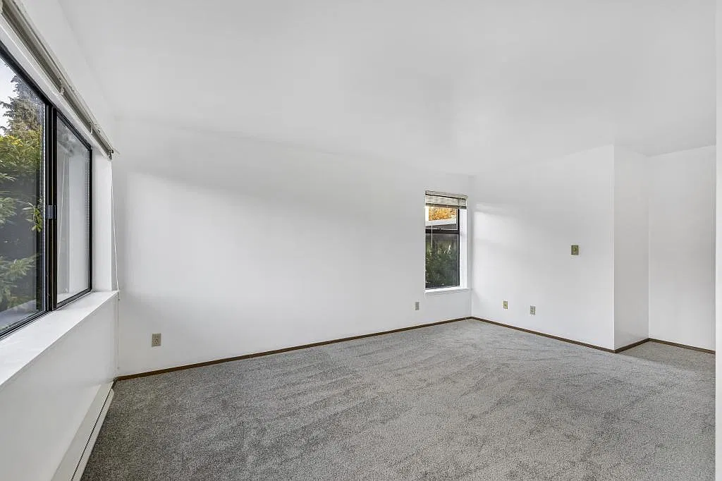 5454 Fauntleroy Way SW - 2 bedrooms — Photo 4