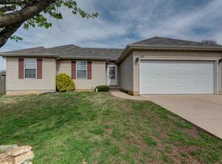 1137 W Almond Ct, Nixa, MO 65714