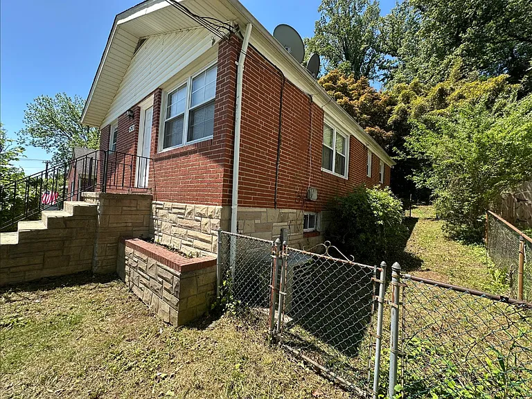 6202 Everall Ave — Photo 25