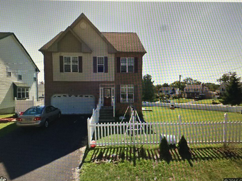 1st image of 501 Forest Hills Ave