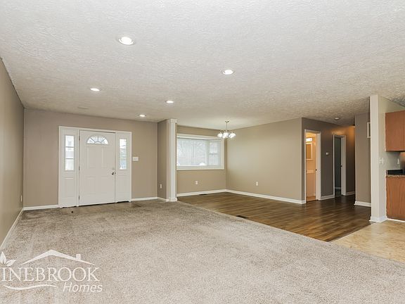 3rd image of 405 W Main St