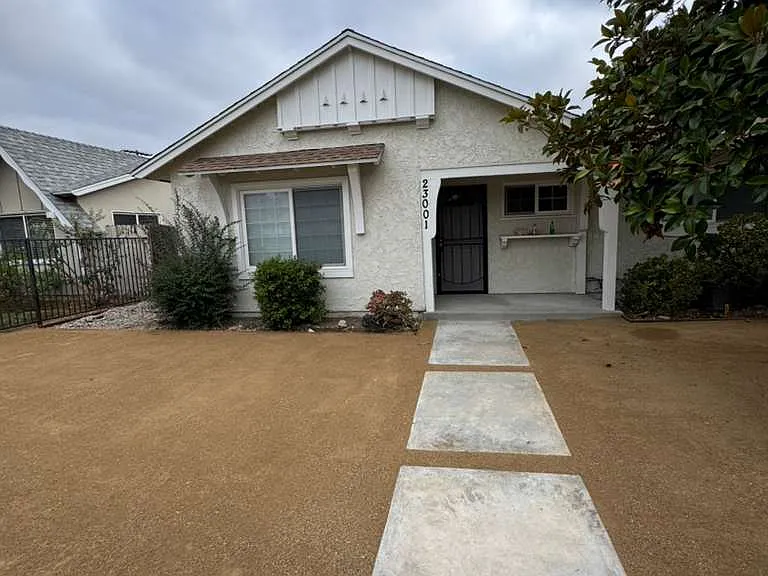 23001 Vanowen St — Photo 16