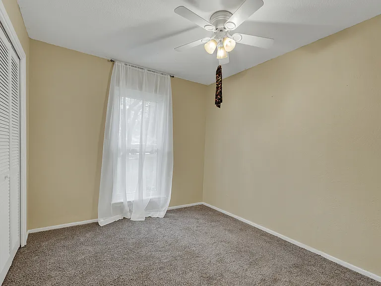 208 Reimer Ave — Photo 21