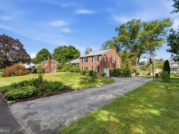 113 Lombardy Dr, Wallingford, PA 19086