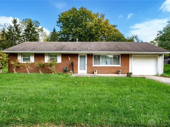 2836 Blackhawk Rd, Dayton, OH 45420