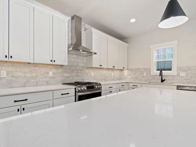 1688 E Cutgrass Ln — Photo 18