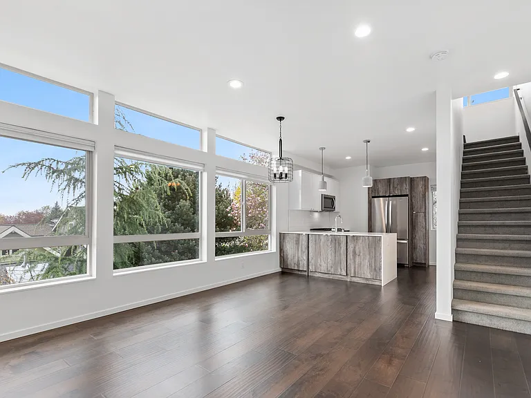 308 Boston St — Photo 8
