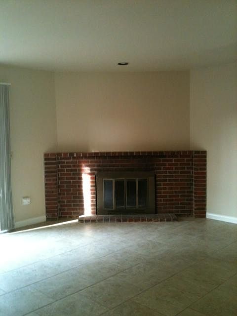1st image of 936 S Mollison Ave