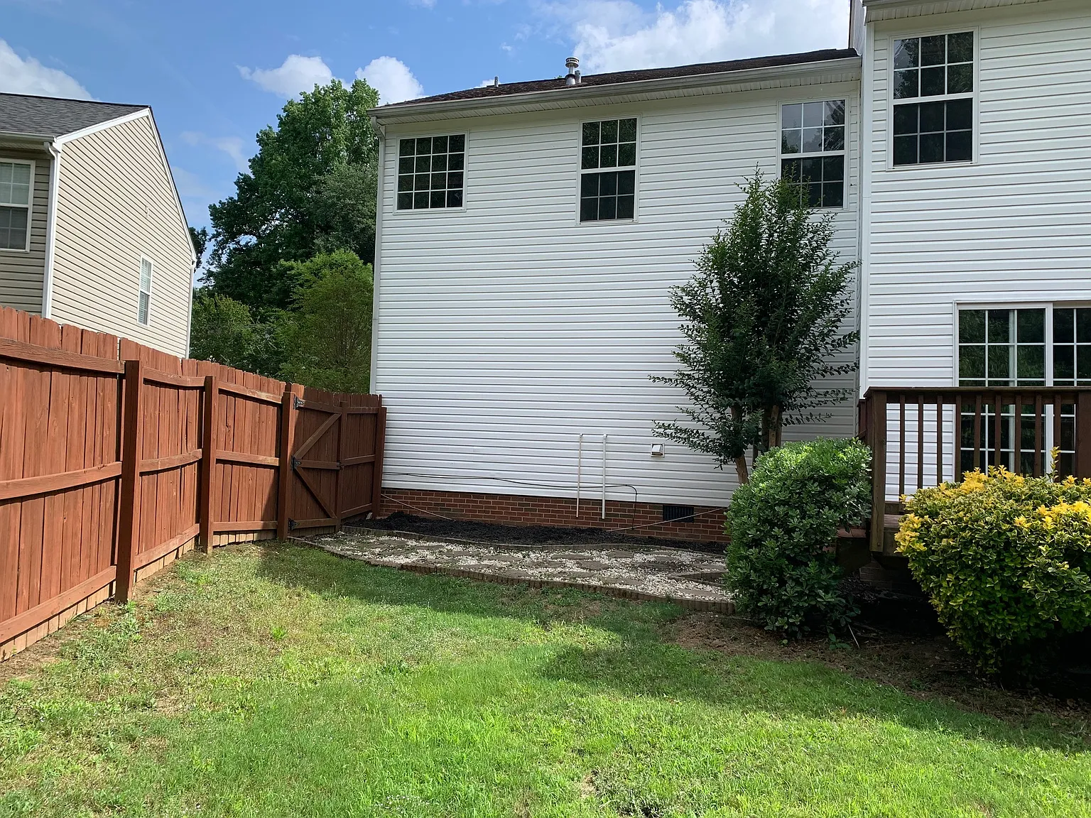 424 W Abington Way — Photo 3