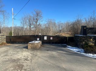 30 Rockfish Ln #C, Celina, TN 38551