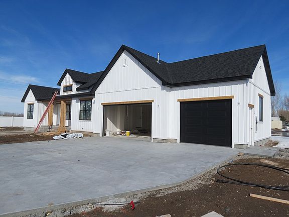 5th image of 1535 Sandpiper Way