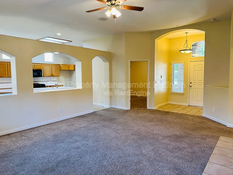 2012 Riverview Dr — Photo 5