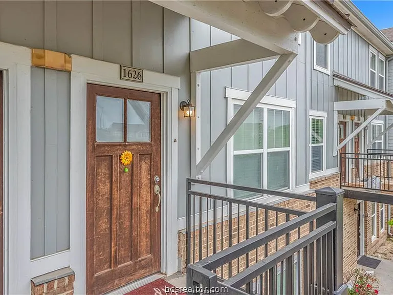 1725 Harvey Mitchell Pkwy S #1630 — Photo 3